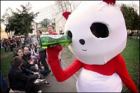 神人是无处不在的 雷死了 巨搞笑！